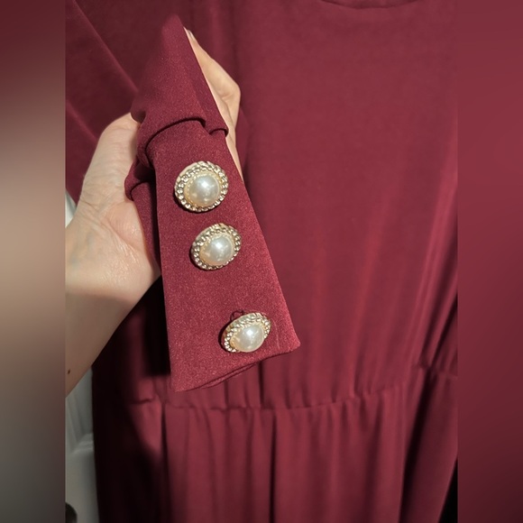 🌹 NWT! Burgundy Long Sleeve Dress